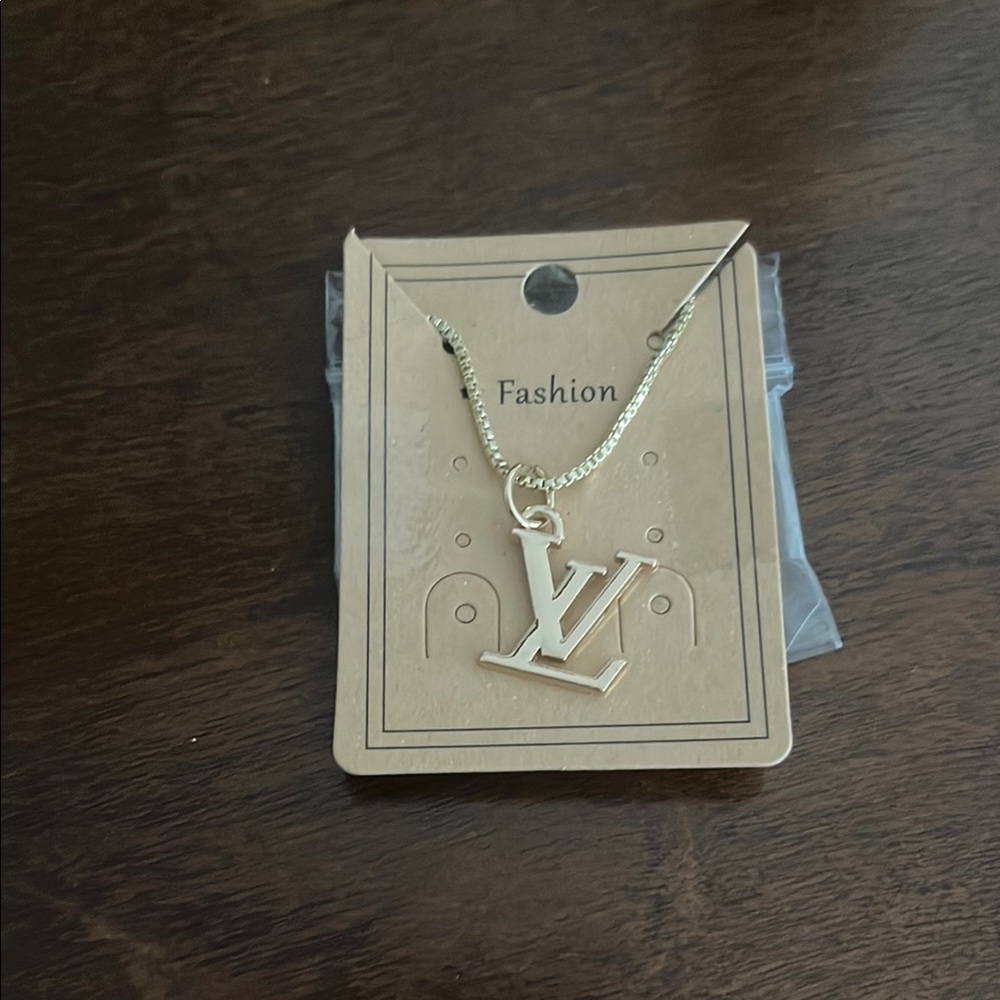 Pendant Necklace
